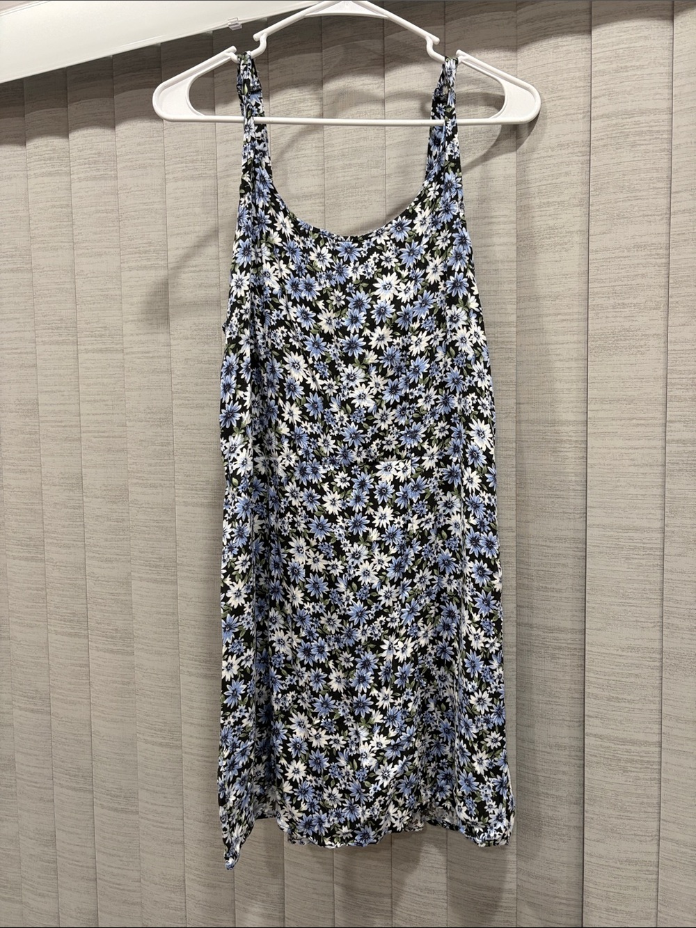 American Eagle Outfitters Blue and White Floral Mini Slip Dress
